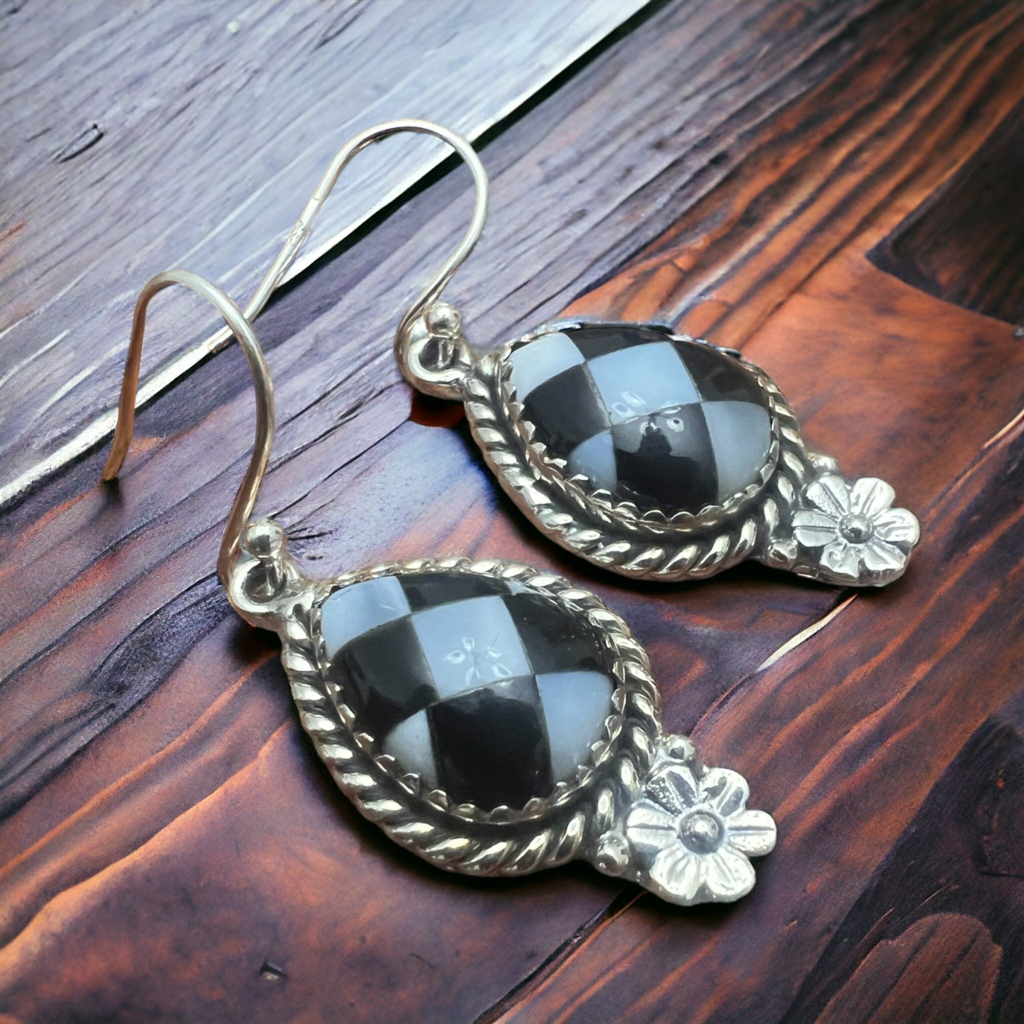 Sterling Silver Daisy & Checkered Oval Drop Earrings (Multi-Stone Western)