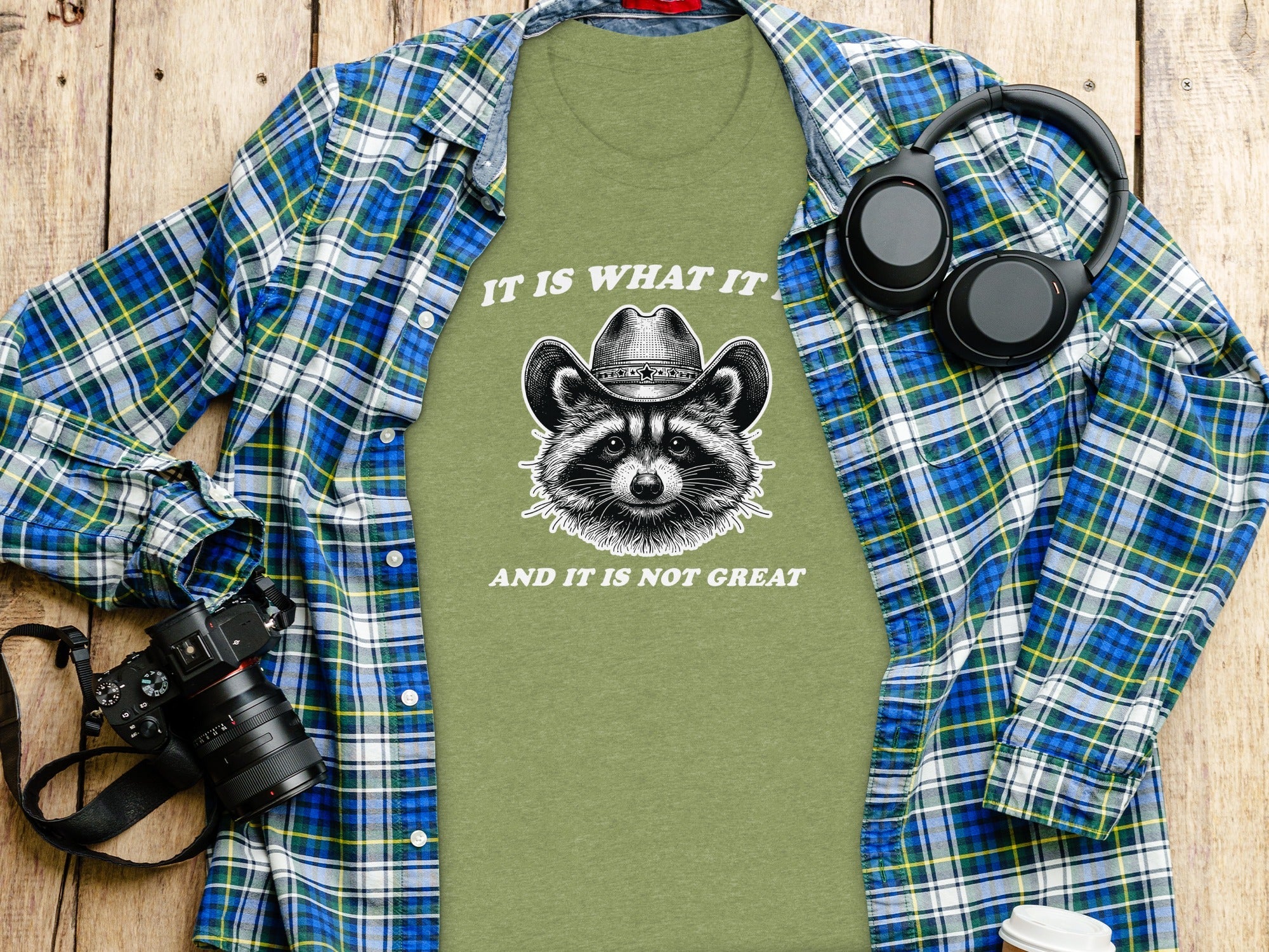 Bandit Cowboy Raccoon Graphic Animal Fashion Western T-Shirt